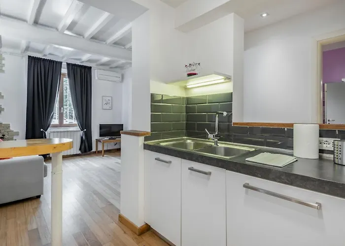 Lungarno & Parco Delle Cascine Lovely Apartment